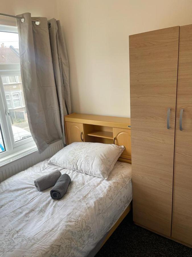 Rahal Ilford Apartamento Exterior foto